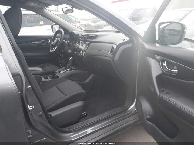 2019 NISSAN ROGUE KNMAT2MV9KP551082 Photo 4