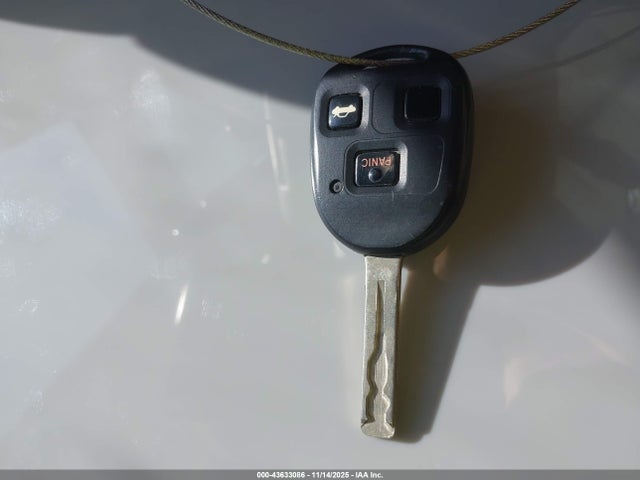 43633086 :رقم المزاد ، JTHBA30G055111046 vin ، 2005 Lexus Es 330 مزاد بيع