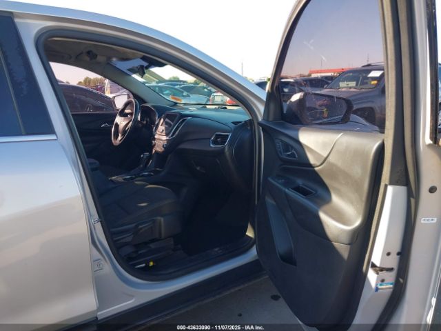 2019 CHEVROLET EQUINOX 2GNAXKEV2K6221195 Photo 4