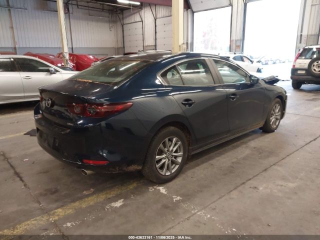 2021 MAZDA MAZDA3 3MZBPAALXMM253958 Photo 3