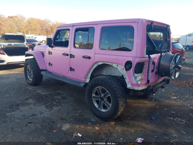 2018 JEEP WRANGLER UNLIMITED 1C4HJXEG4JW121045 Photo 2