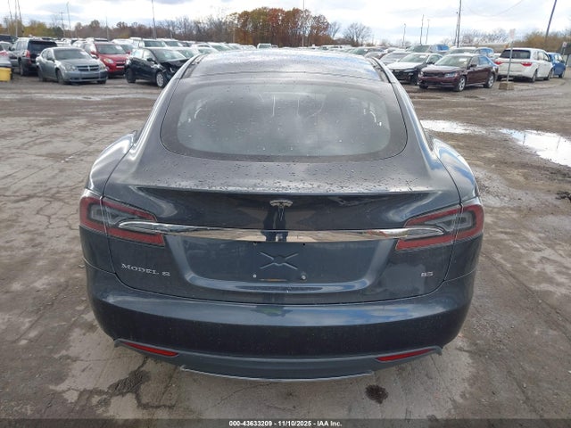 Продажа на аукционе авто 2014 Tesla Model S P85, vin: 5YJSA1H15EFP51824, номер лота: 43633209