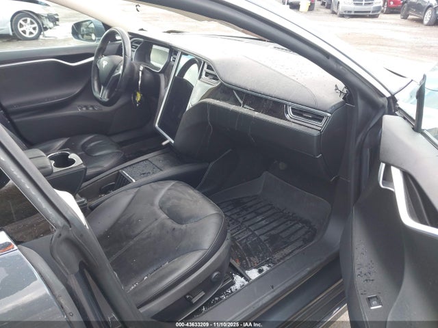 2014 TESLA MODEL S 5YJSA1H15EFP51824 Photo 4