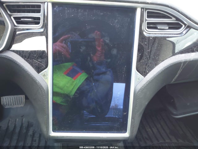 2014 TESLA MODEL S 5YJSA1H15EFP51824 Photo 6