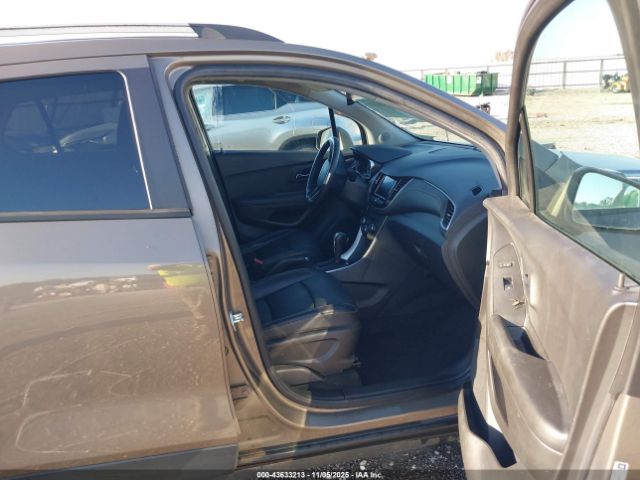 2021 CHEVROLET TRAX KL7CJLSB3MB310113 Photo 4