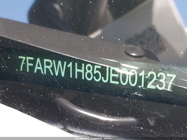 2018 HONDA CR-V 7FARW1H85JE001237 Photo 8