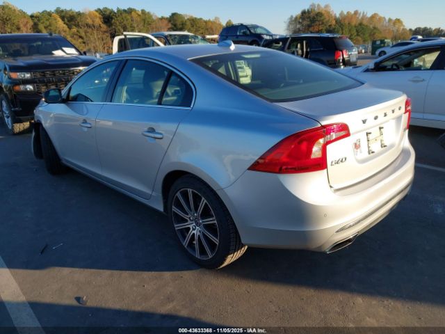 2018 VOLVO S60 INSCRIPTION LYV402HK8JB172154 Photo 2