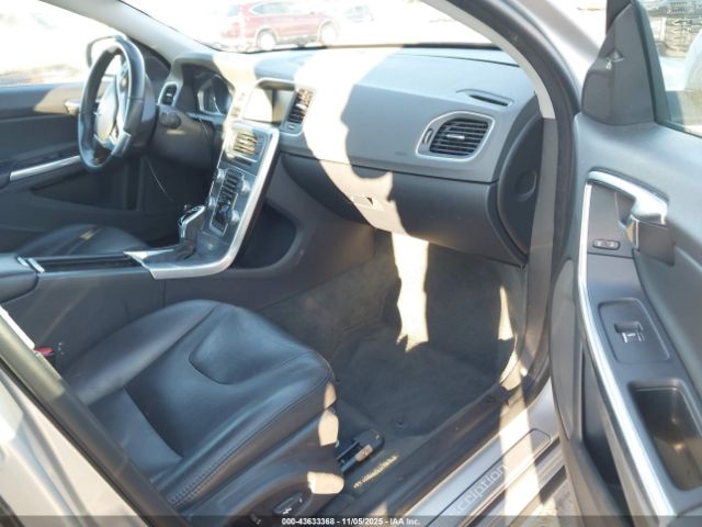 2018 VOLVO S60 INSCRIPTION LYV402HK8JB172154 Photo 4