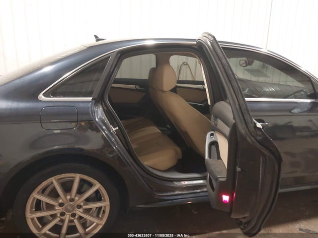 Продаж на аукціоні авто 2015 Audi A4 2.0t Premium, vin: WAUAFAFL9FN036840, номер лоту: 43633507