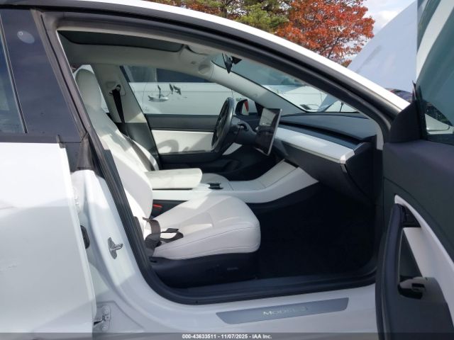 2018 TESLA MODEL 3 5YJ3E1EB8JF096820 Photo 4