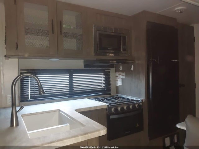 4X4TSMB21MA329989 Forest River Salem