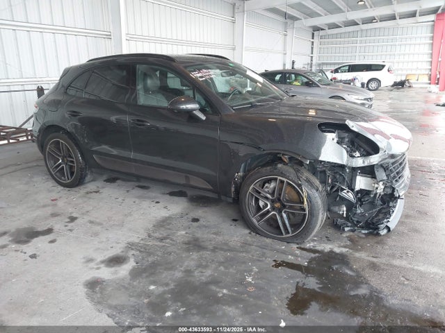 2021 PORSCHE MACAN WP1AA2A53MLB11815