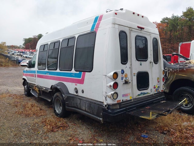 2003 FORD E-350 CUTAWAY 1FDWE35F63HB88082 Photo 2