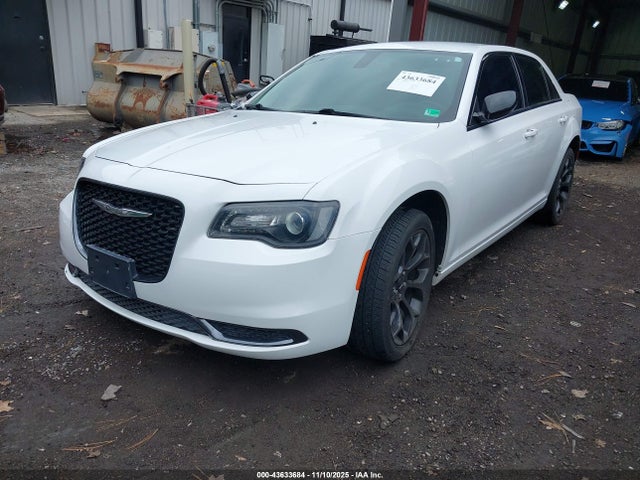 Aukcja sprzedaży 2019 Chrysler 300 Touring, vin: 2C3CCAAG2KH610300, numer aukcji: 43633684