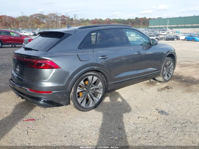 2025 AUDI Q8 WA1EVBF17SD005964 Photo 3