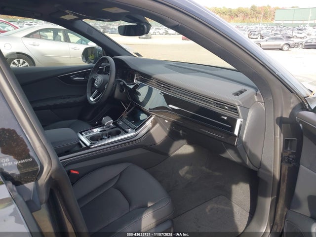 2025 AUDI Q8 WA1EVBF17SD005964 Photo 4