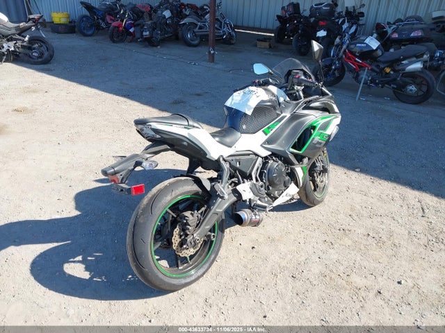 2022 KAWASAKI EX650 ML5EXEN17NDA50052 Photo 3