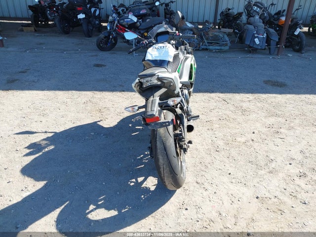 2022 KAWASAKI EX650 ML5EXEN17NDA50052 Photo 5