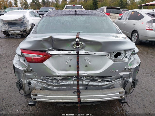 4T1BZ1HK3JU020694 Toyota Camry Xle V6
