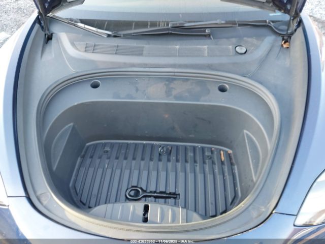 2023 TESLA MODEL 3 5YJ3E1EAXPF581153 Photo 9