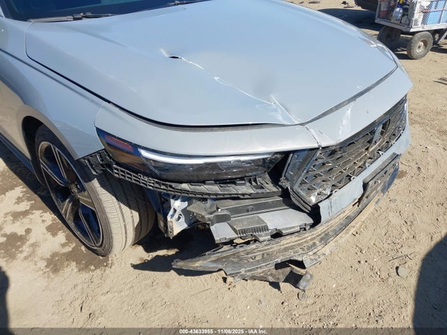 1HGCY2F57RA069121 Honda Accord