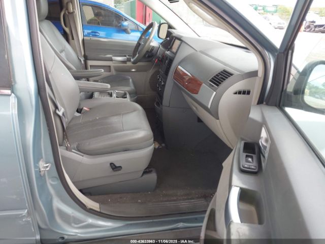 2008 CHRYSLER TOWN & COUNTRY 2A8HR54P48R631597 Photo 4