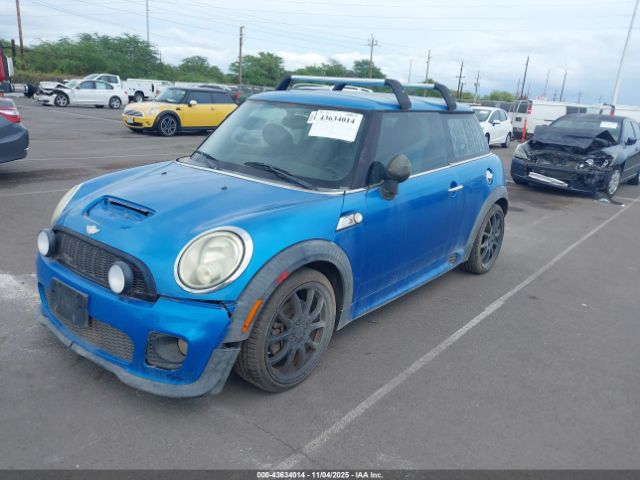 2008 MINI COOPER S WMWMF73518TT86953 Photo 1