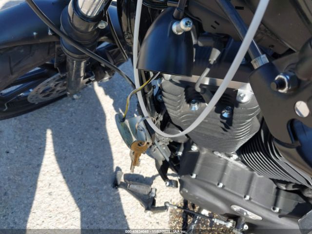 2021 HARLEY-DAVIDSON XL883 1HD4LE213MB405998 Photo 10