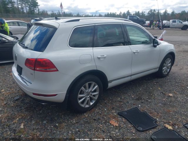 2013 VOLKSWAGEN TOUAREG WVGEF9BP0DD001419 Photo 3