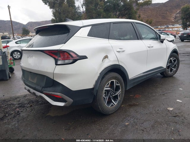 KNDPU3AF2P7076585 KIA Sportage Lx