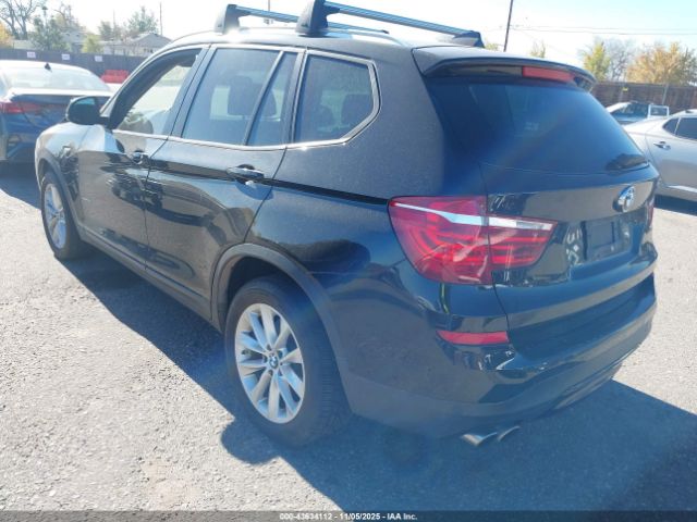 2017 BMW X3 5UXWX9C39H0W73766 Photo 2