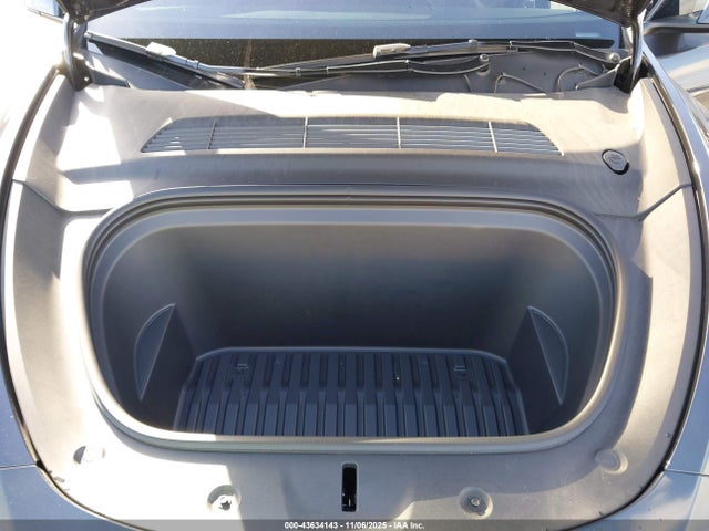 2024 TESLA MODEL Y 7SAYGAEE2RF080945 Photo 9