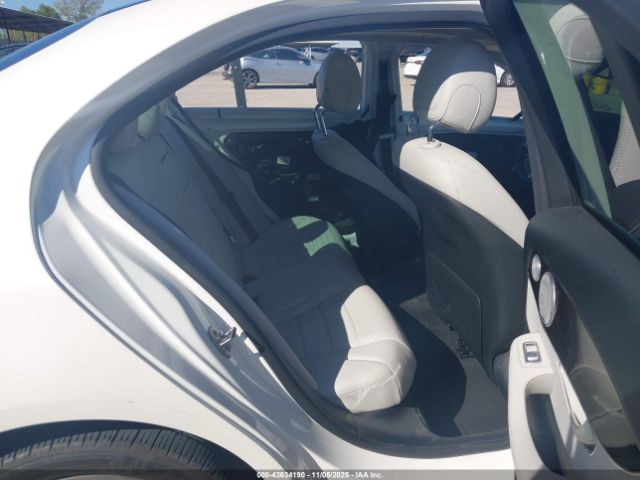 2018 MERCEDES-BENZ C 300 55SWF4KB7JU245698 Photo 7