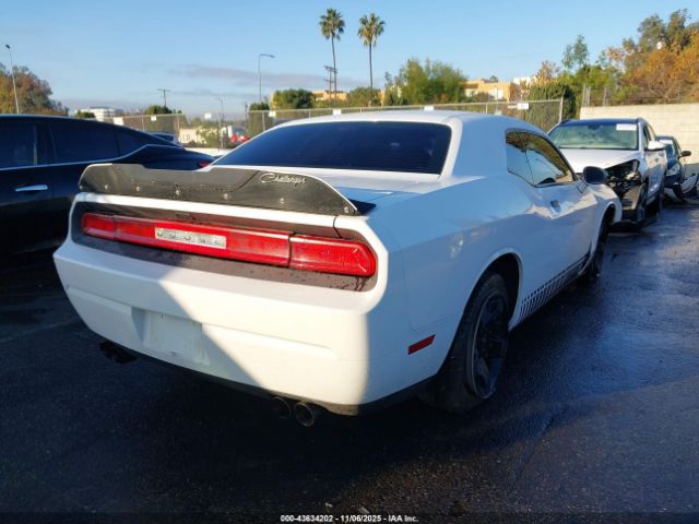 2013 DODGE CHALLENGER 2C3CDYAG8DH582012 Photo 3