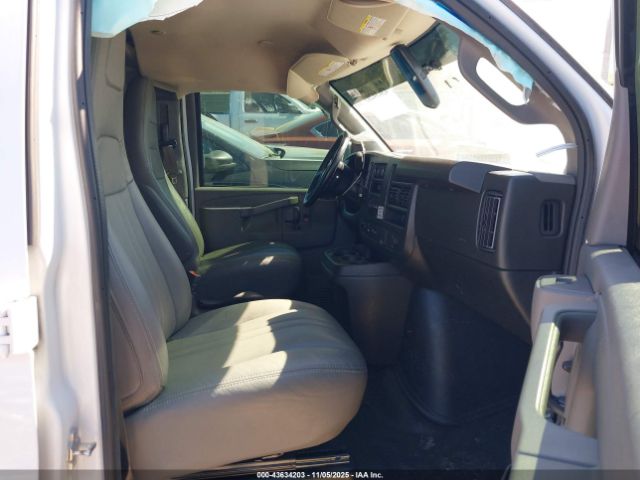 2023 GMC SAVANA CARGO 1GTW7BFP7P1168888 Photo 4