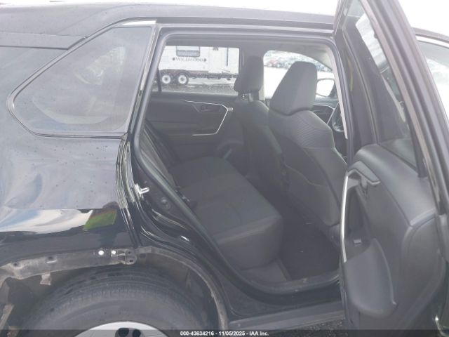 2023 TOYOTA RAV4 2T3G1RFV1PW338371 Photo 7