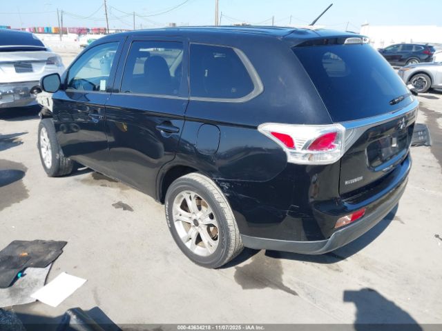 2014 MITSUBISHI OUTLANDER JA4AD3A38EZ015295 Photo 2