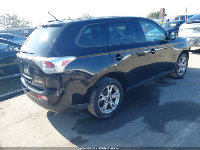 2014 MITSUBISHI OUTLANDER JA4AD3A38EZ015295 Photo 3