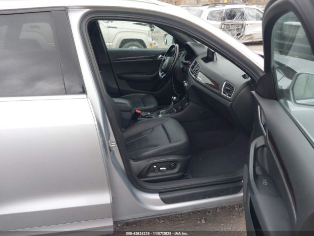 2016 AUDI Q3 WA1EFCFS1GR010566 Photo 4