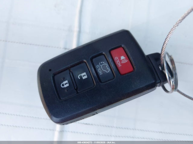 Toyota Highlander Limited 2017 5TDDZRFH5HS427384 Image 11