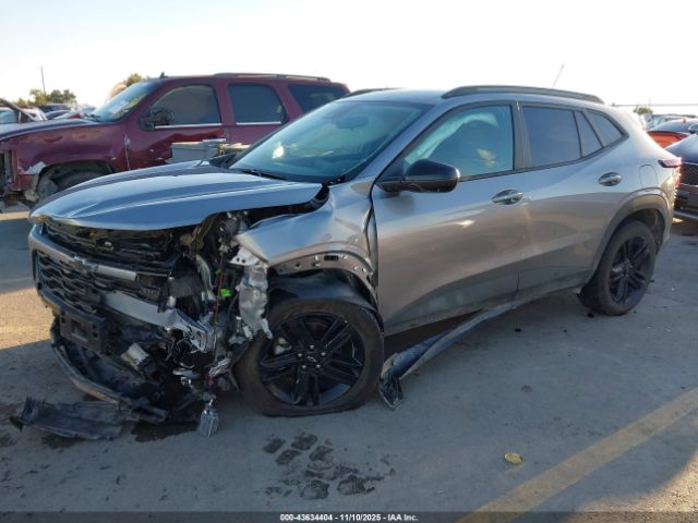 2025 CHEVROLET TRAX KL77LKEP7SC043708 Photo 1