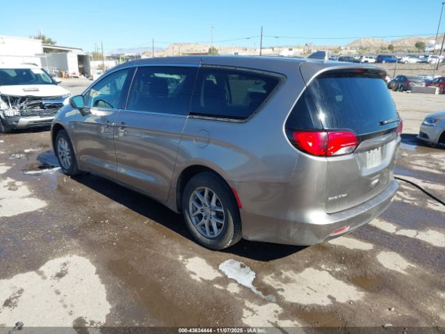2017 CHRYSLER PACIFICA 2C4RC1DG7HR623290 Photo 2