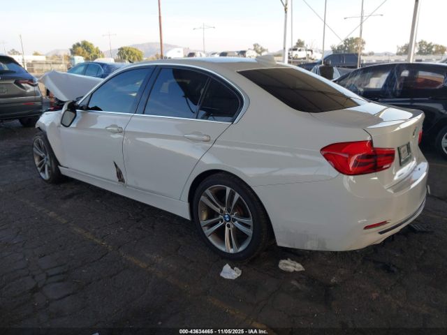 2018 BMW 330I WBA8B9G53JNV00397 Photo 2