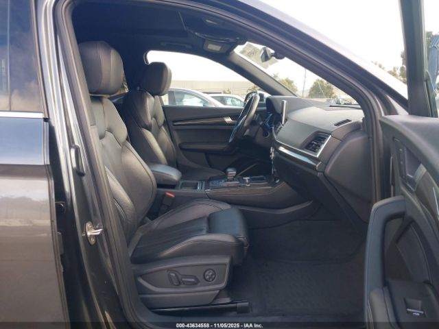 2018 AUDI SQ5 WA1C4AFY4J2046838 Photo 4