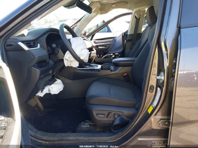 Продаж на аукціоні авто 2022 Toyota Rav4 Xle, vin: 2T3W1RFV2NC187373, номер лоту: 43634614