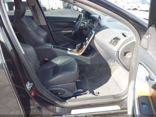 2016 VOLVO S60 INSCRIPTION LYV402FK4GB109760 Photo 4