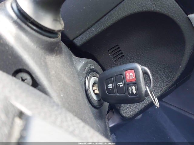 Продажа на аукционе авто 2015 Toyota Corolla Le, vin: 2T1BURHE8FC303768, номер лота: 43634679