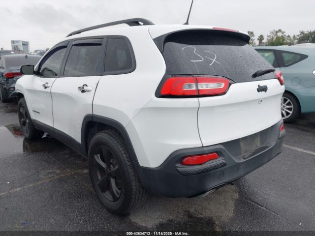 2018 JEEP CHEROKEE 1C4PJLCX8JD621258 Photo 2