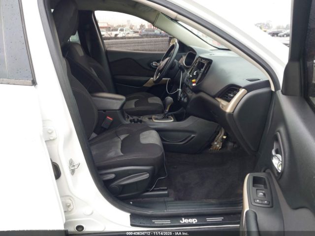 2018 JEEP CHEROKEE 1C4PJLCX8JD621258 Photo 4