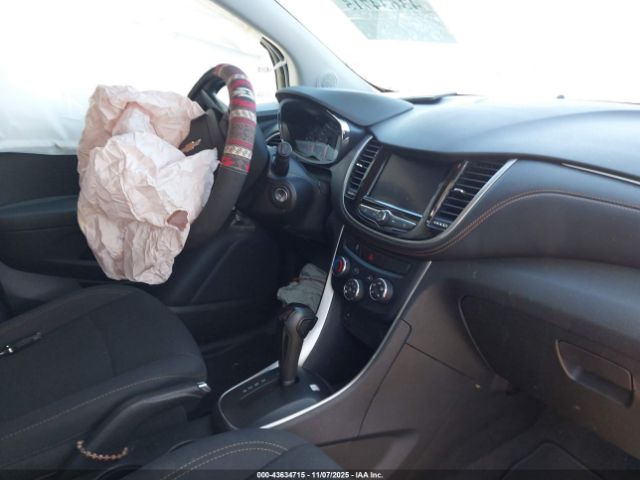 2020 CHEVROLET TRAX 3GNCJKSB5LL147529 Photo 4